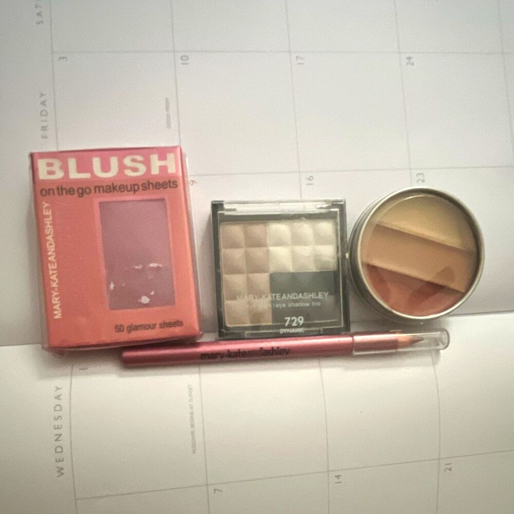 Vintage Y2K Mary-Kate & Ashley Cosmetics Lot 4 Pieces Discontinued Makeup